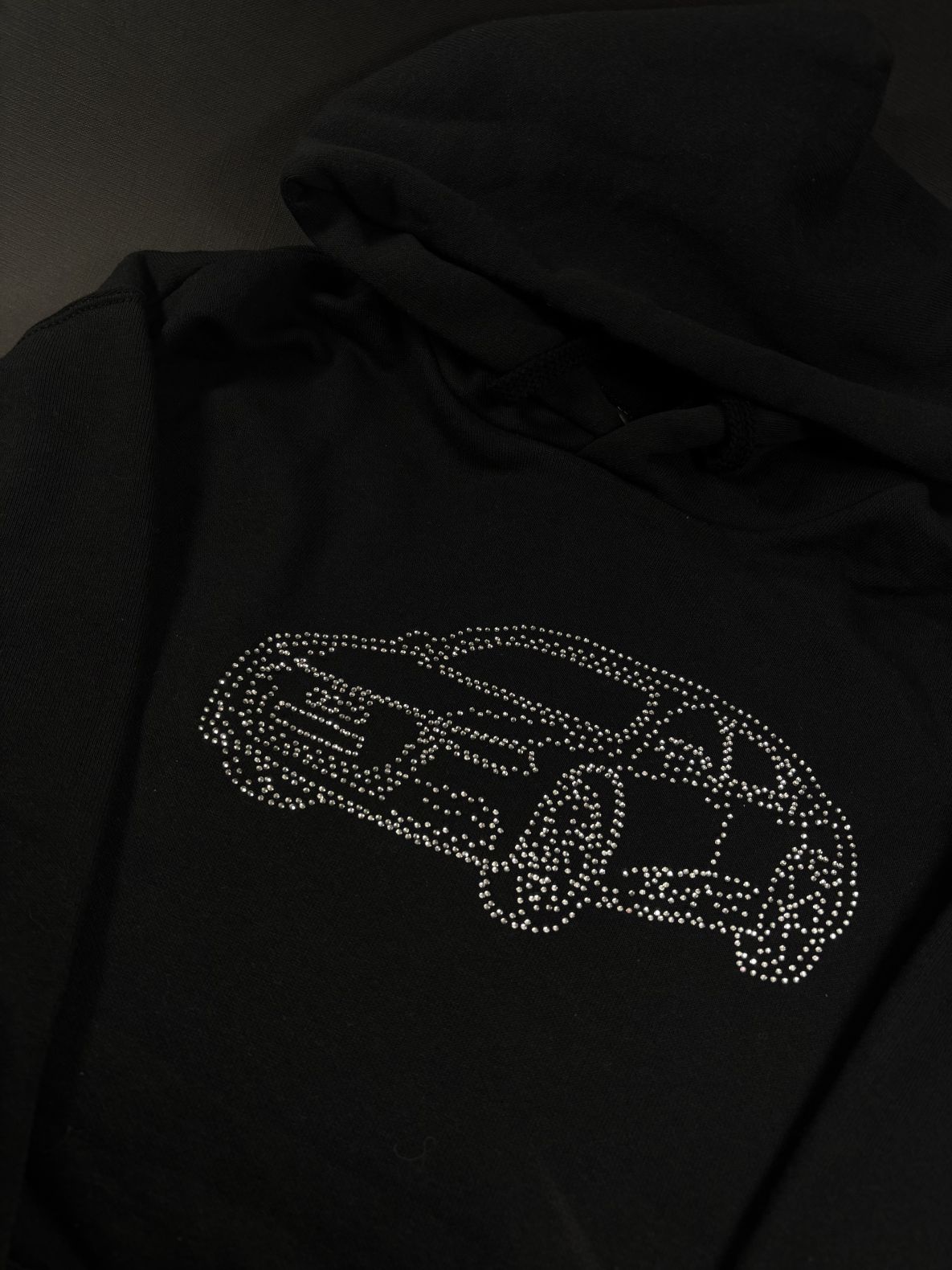 ZOBACZ, JAK BLUZY UKŁADAJĄ SIĘ NA SYLWETCE